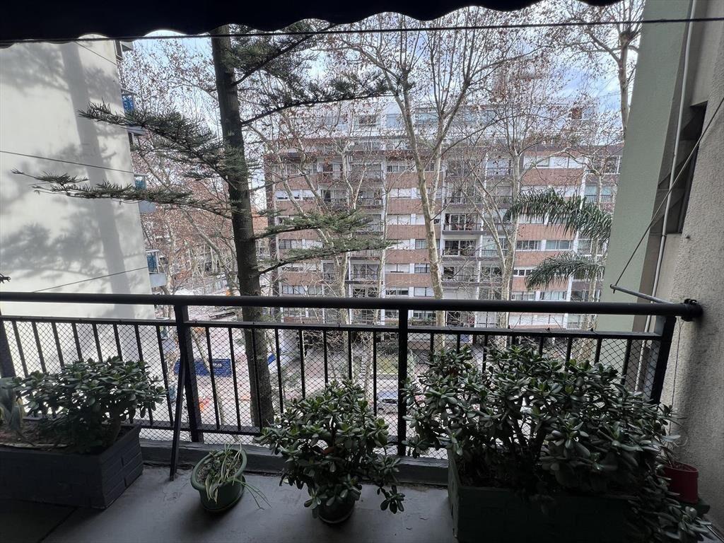 Apartamento DE 114 MTS2 EN POCITOS A 1 CUADRA DE LA RAMBLA