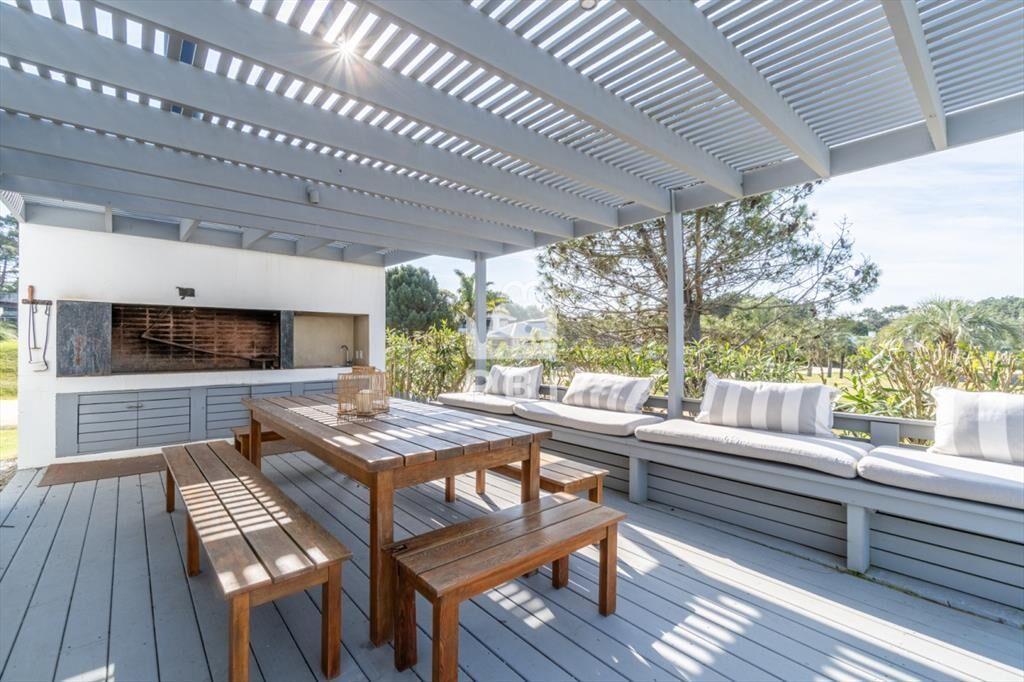 Venta de Residencia Premium en Barrio Privado -