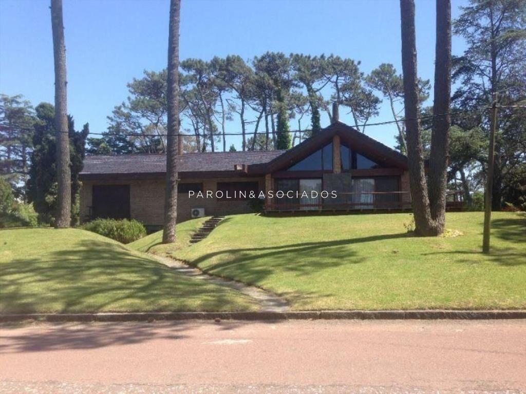 Casa en venta de 5 dormitorios en Mansa, Punta
