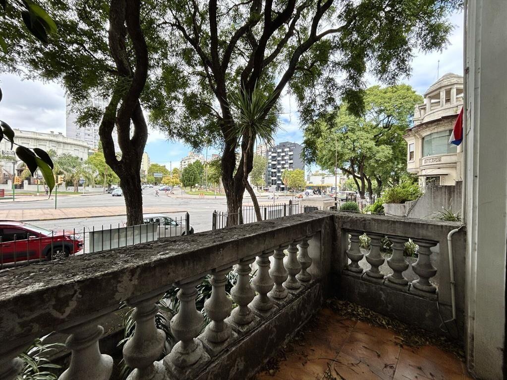 Venta local comercial y oficinas – Padrón único – Bv. Artig