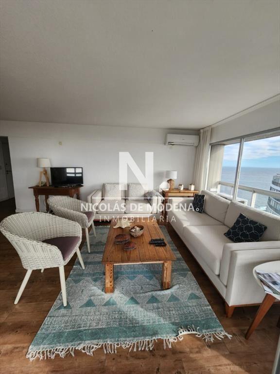 Apartamento en Venta de 3 dormitorios en , Punta