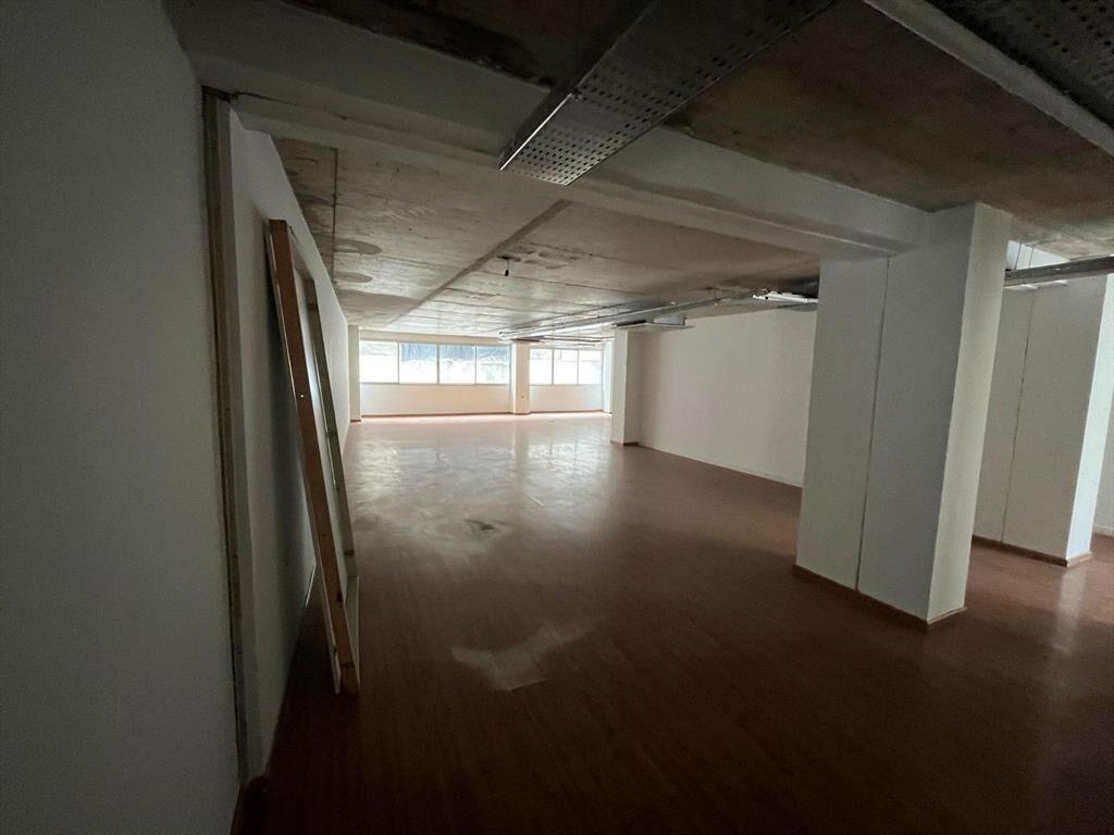 Bartolome Mitre y 25 de Mayo, 162 m2 , gge , nuevo !!