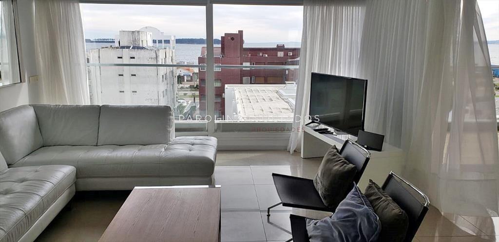 Apartamento en venta de 3 dormitorios en Punta