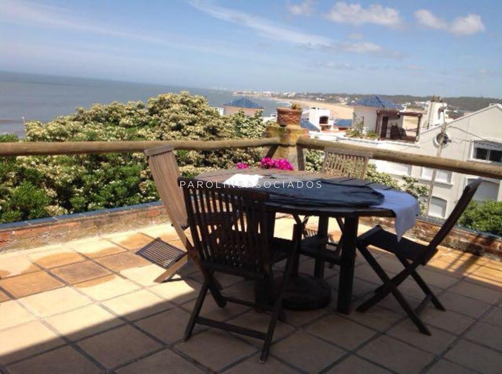 Casa en venta de 4 dormitorios en Manantiales,