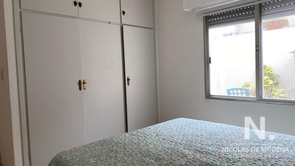 Apartamento de 1 dormitorio en venta en Peninsula - Punta d
