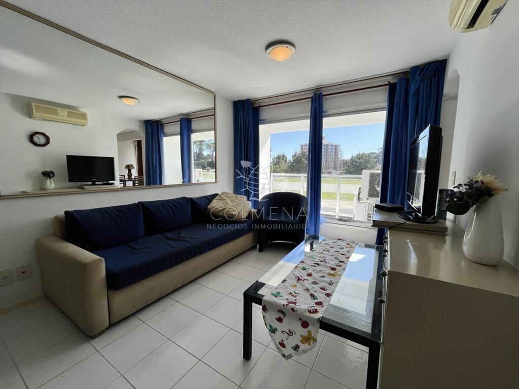 Apartamento en venta   ? Playa Mansa, Punta del