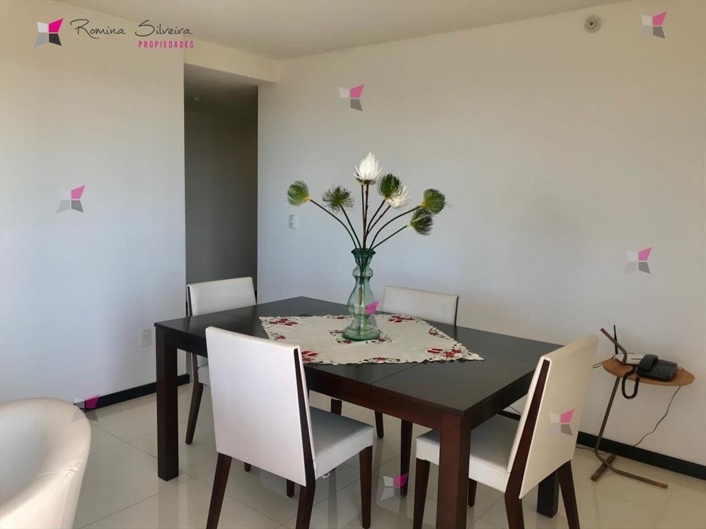 VENTA DE APARTAMENTO DE 2 DORMITORIOS EN EDIFICIO