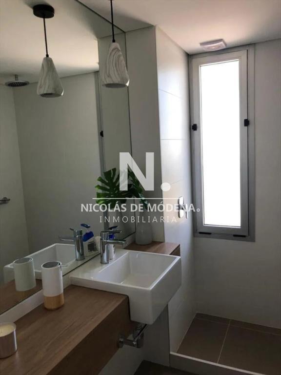 Venta Apartamento de 3 dormitorios Con Renta en