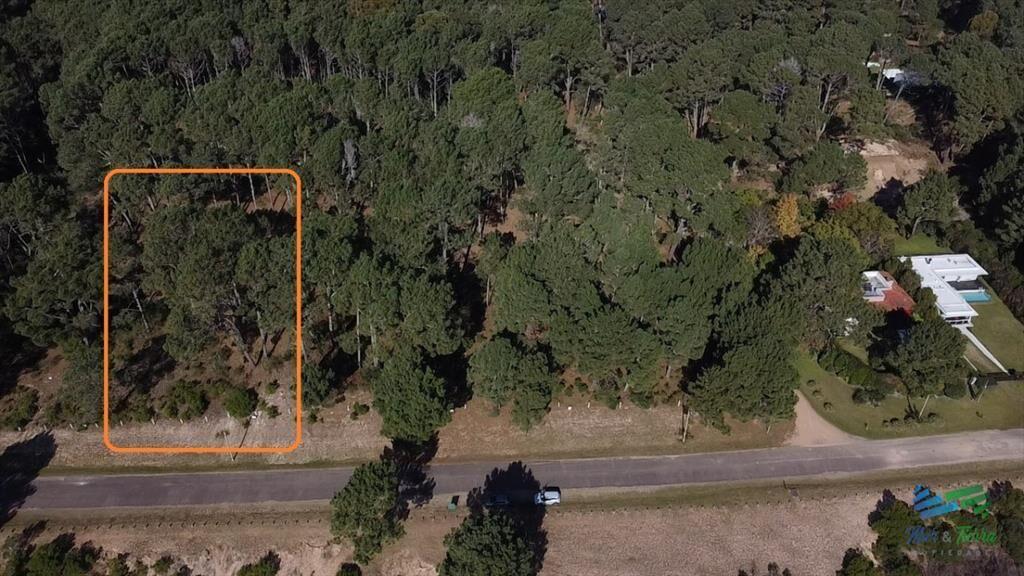 Venta de terreno en Club del lago Punta Ballena