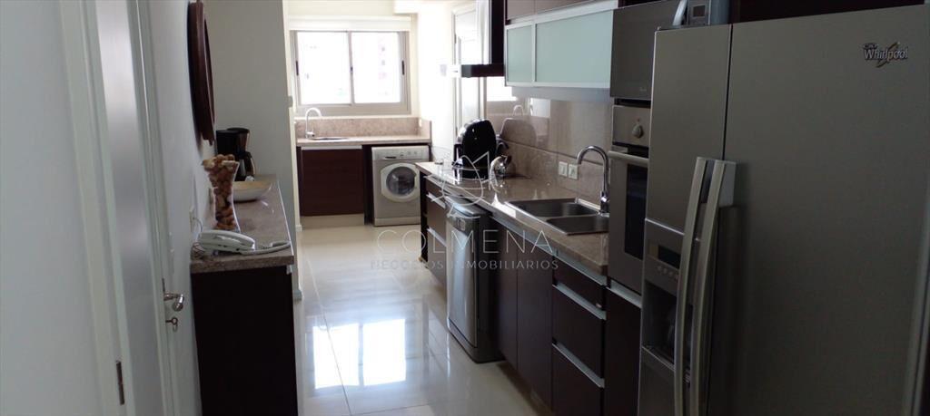 VENTA  Y ALQUILER DE MODERNO APARTAMENTO DE 3 EN