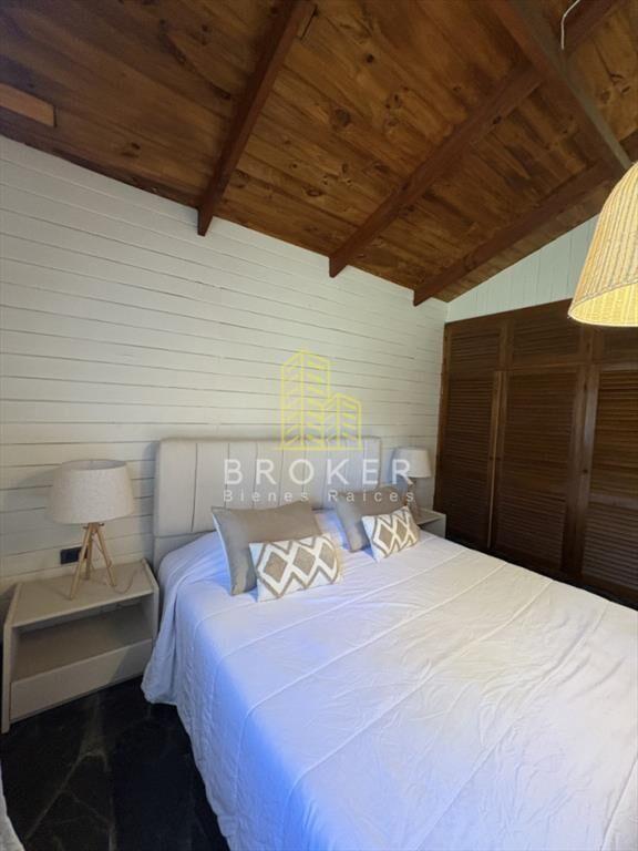 Alquiler de hermosa casa reciclada de 3 en san