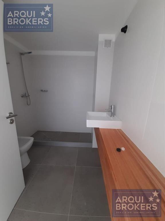 Apartamento de 2 dormitorios en venta con renta en La Blanq