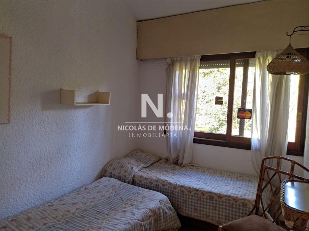 En venta casa de 4 dormitorios en San Rafael - y