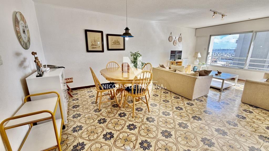 Apartamento en venta 2 dormitorios al PUERTO!