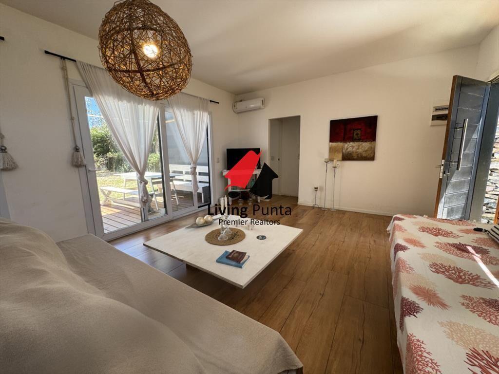Casa en venta a media cuadra del mar