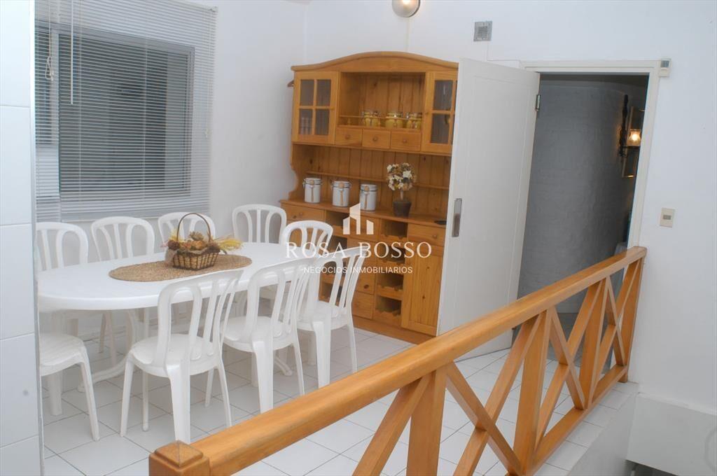 Casa en Pinares, 6 dormitorios *