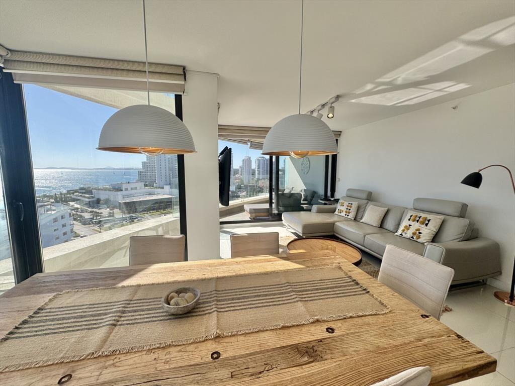 VENTA DE APARTAMENTO DE 3 DORMITORIOS EN EDIFICIO ARTOWER P