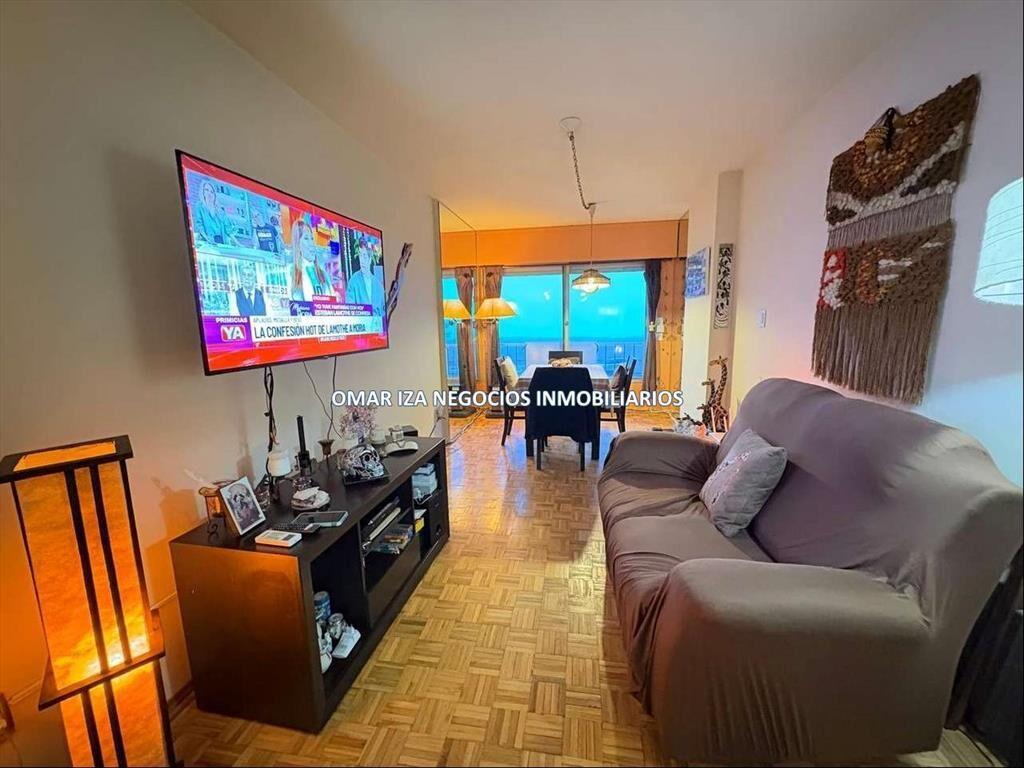 VENTA APARTAMENTO EN MALVIN SOBRE RAMBLA, DOS DORMITORIOS,