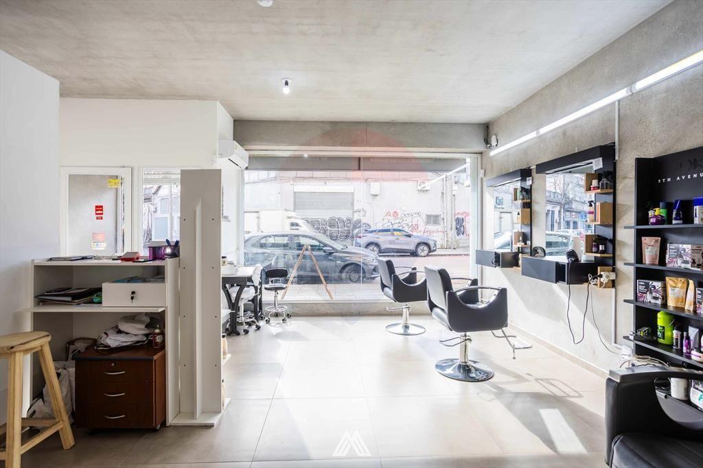VENTA LOCAL COMERCIAL CON RENTA 6,5% TRES CRUCES