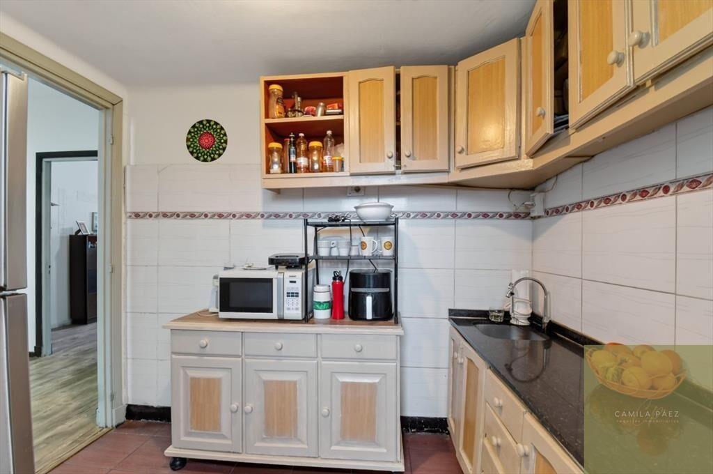 Venta casa de altos 3 dormitorios azotea en Perez Catell...