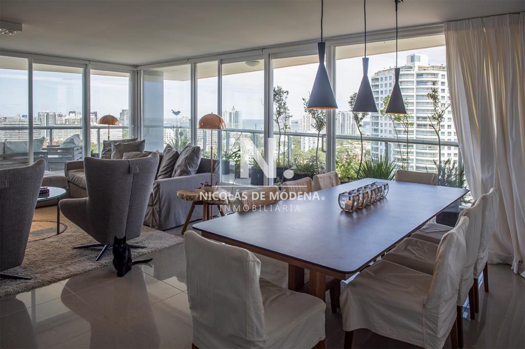 Hermoso Departamento en venta de 3 dormitorios,