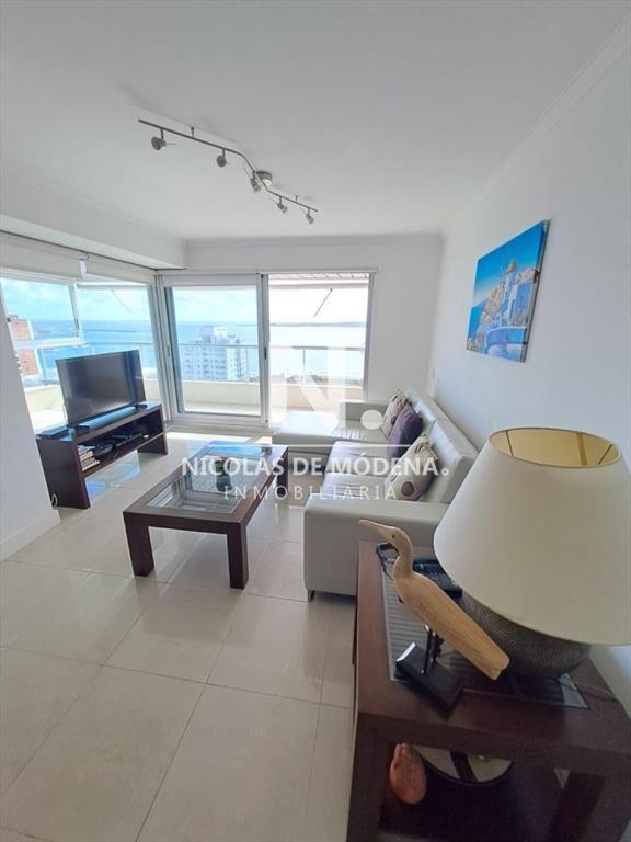 Ubicado en Mansa Punta del Este, alquiler de departamento d