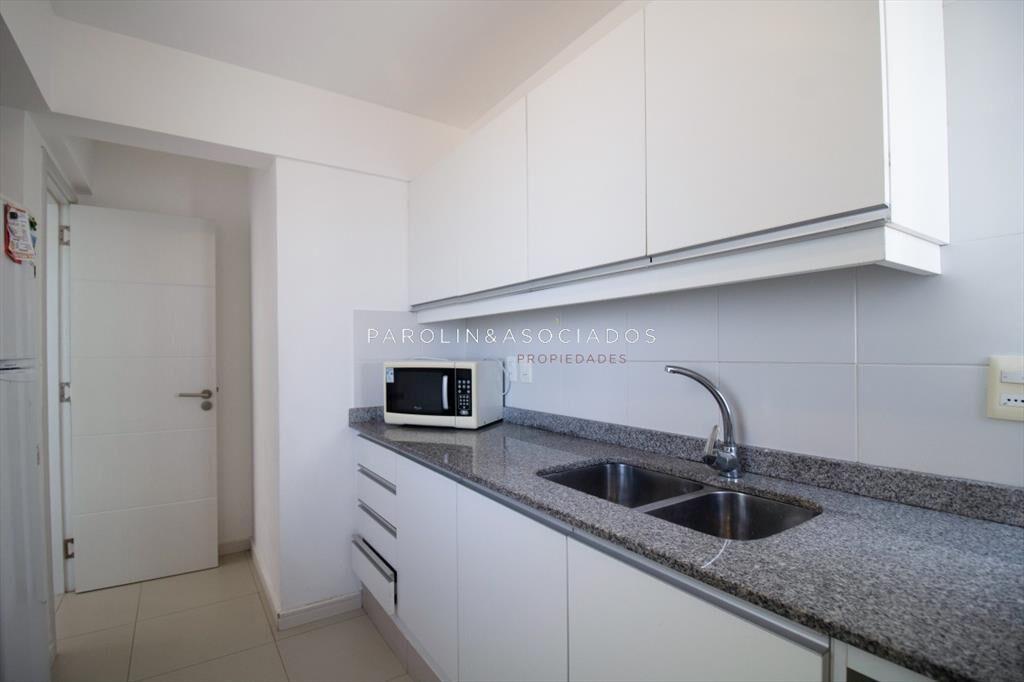 Apartamento de 2 dormitorios en venta en edificio Botavara,