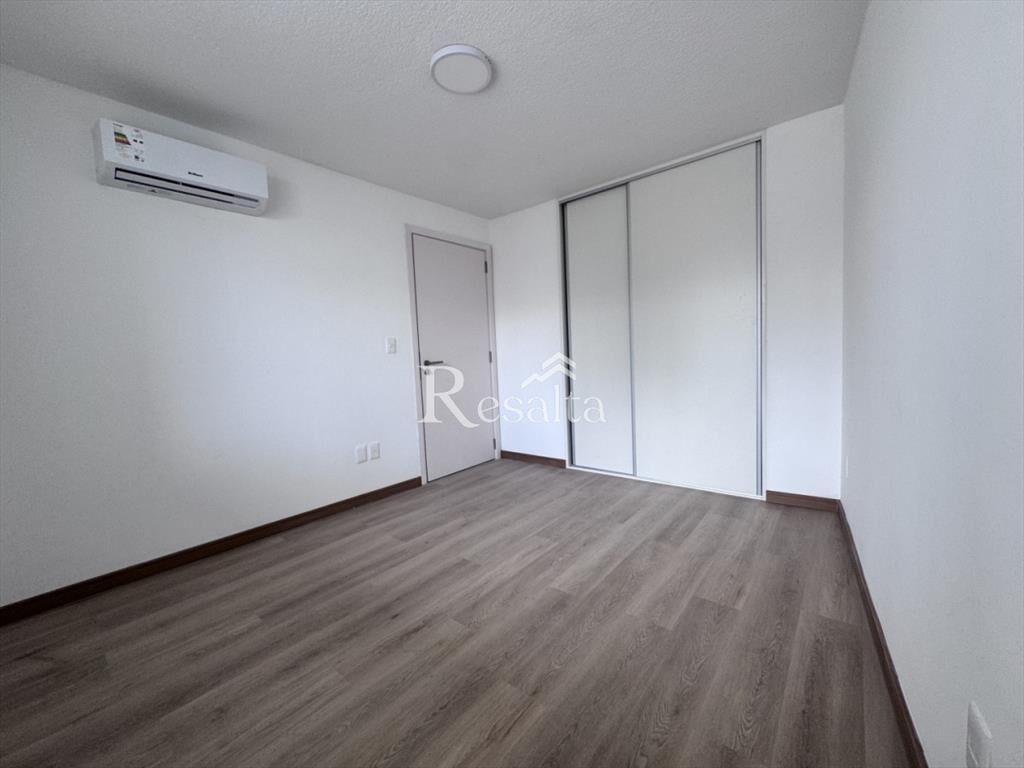 ALQUILER UN DORMITORIO EN TRES CRUCES