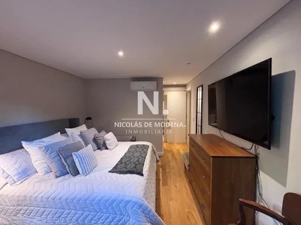 Venta Exclusivo Apartamento de 3 Dormitorios Con