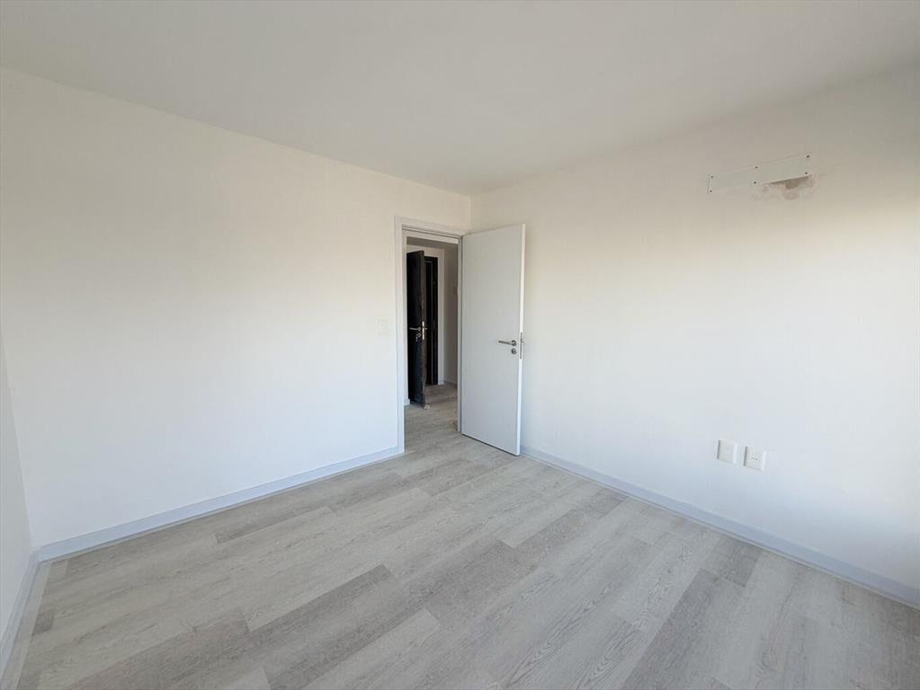 Venta apartamento 1 dormitorio al frente en Cordon. a estre