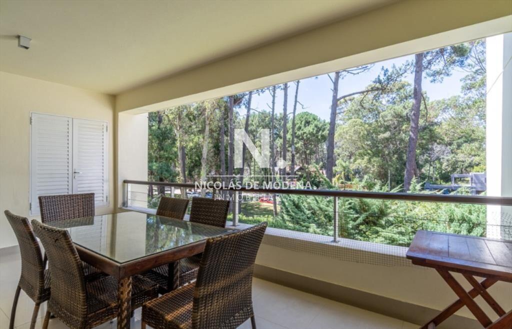 Departamento de 1 dormitorio en venta en complejo