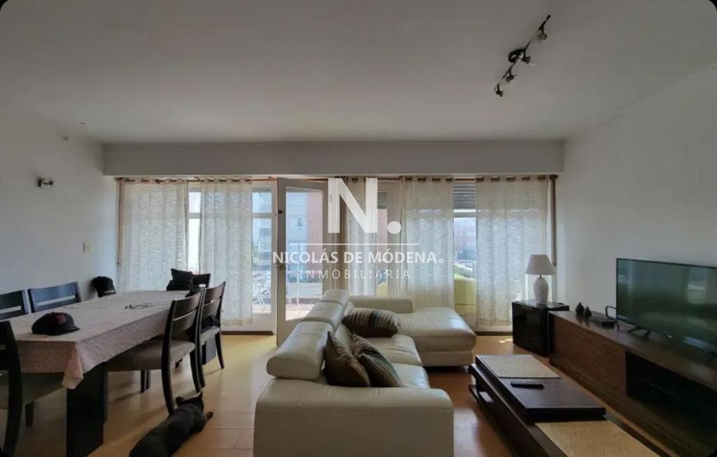 Departamento de 2 dormitorios en venta en Playa