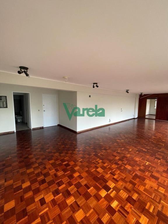 VENTA Oficina, Cuidad Vieja,75 m2 ,baño, cocina,