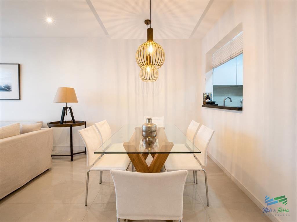 Apartamento moderno de 3 Dormitorios frente al mar en Playa