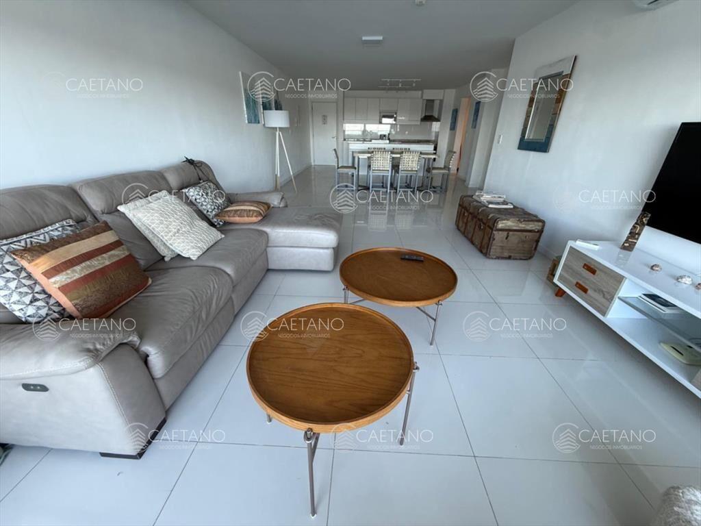 Venta apartamento Punta ballena.