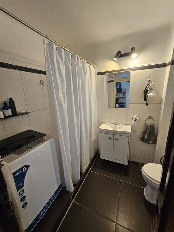 8 de octubre y Abreu, casa de altos, reciclada, 145 m2 !!