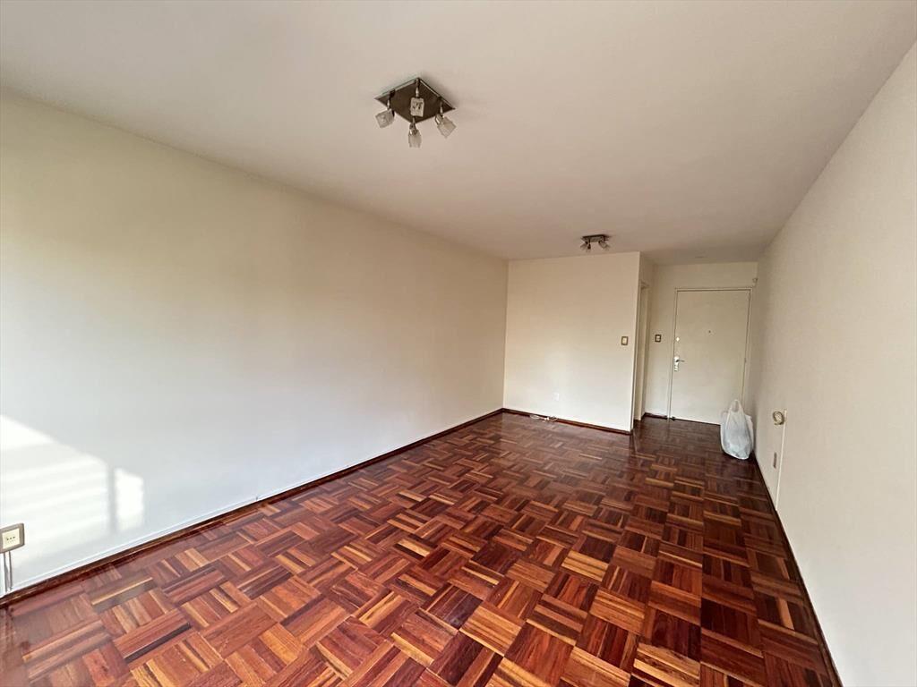 Alquiler Apartamento Dos Dormitorios en Pocitos