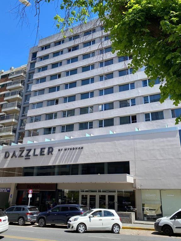 VENTA Habitación Hotel DAZZLER, Pocitos