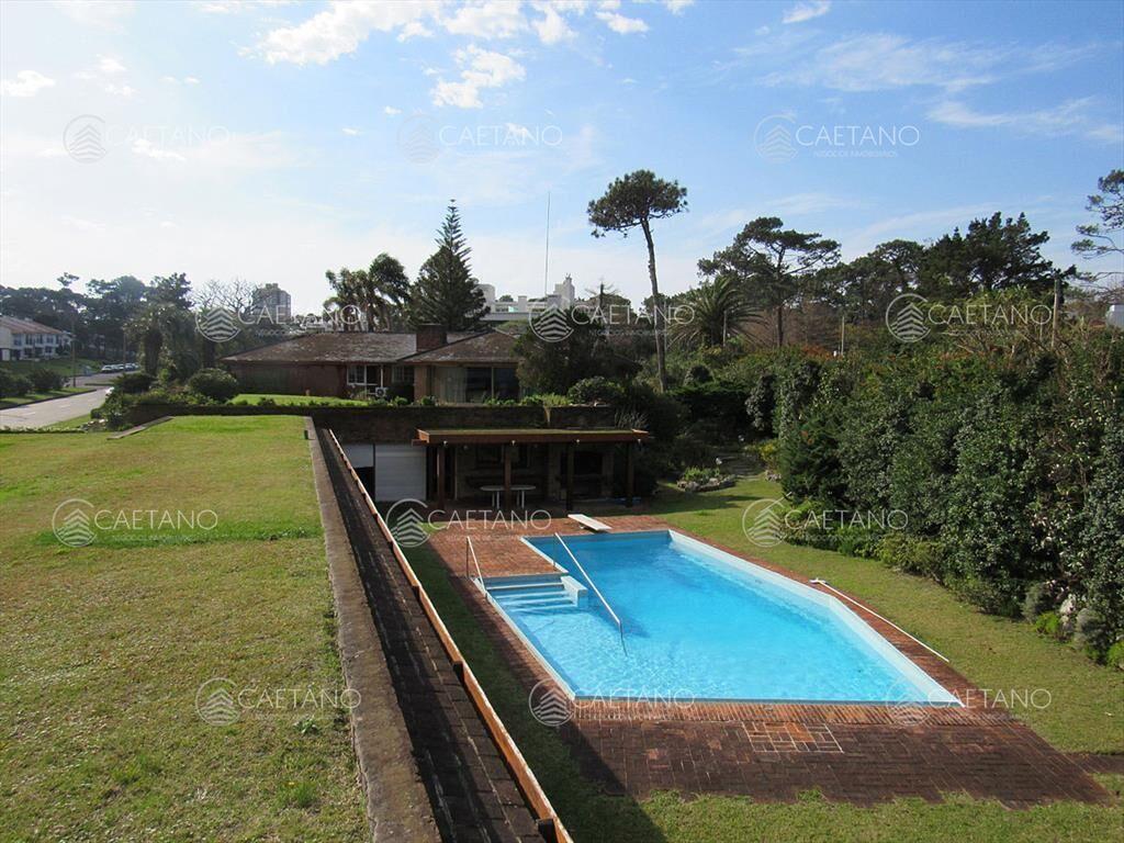 Gran casa a metros del mar espacios generosos y