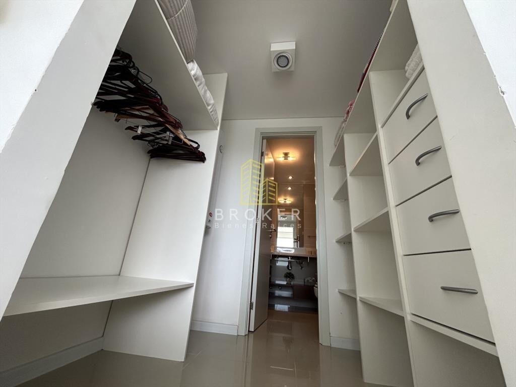 Venta de hermoso apartamento por roosevelt de dos