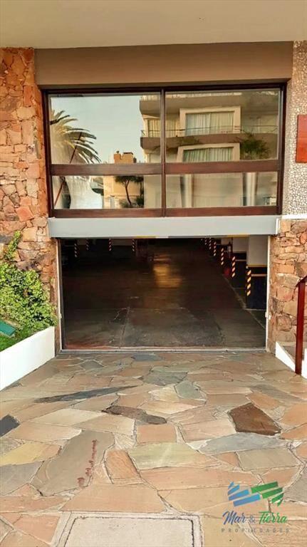 Vendo apartamento de 1 dormitorio y garage. Península, Pun
