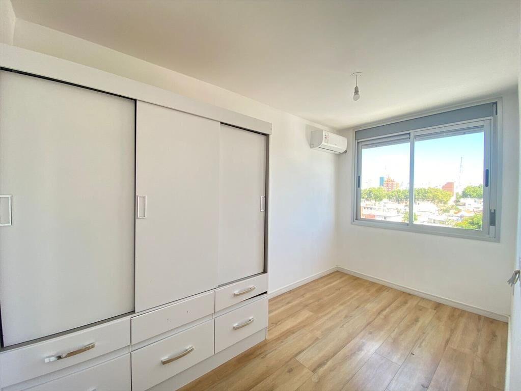 Venta apartamento 2 dormitorios, con parrillero en la comer