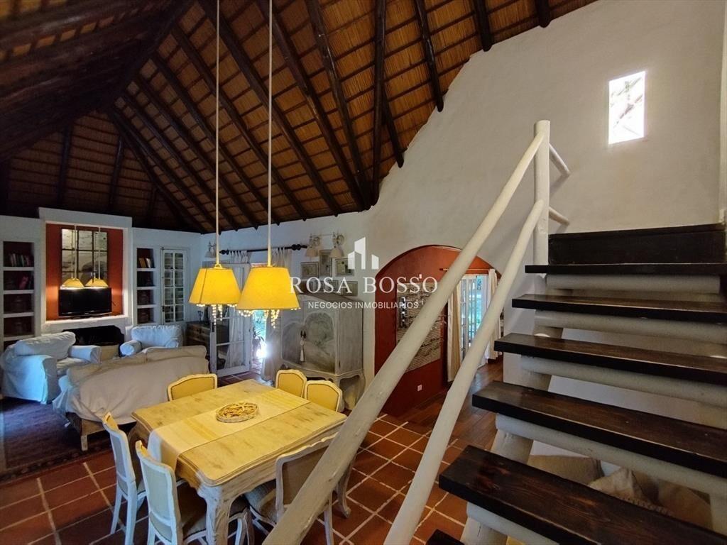 Casa Venta 4 dormitorios con piscina Punta del