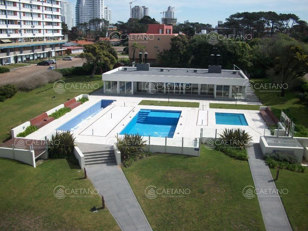 Apartamento, Playa Brava 3 dormitorios y 3 baños