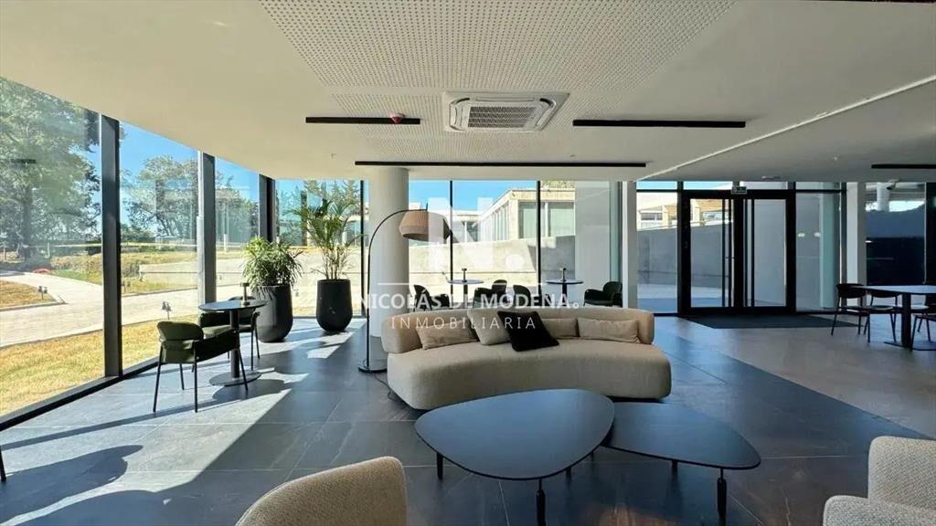 Venta Luminoso Apartamento de 3 Dormitorios en