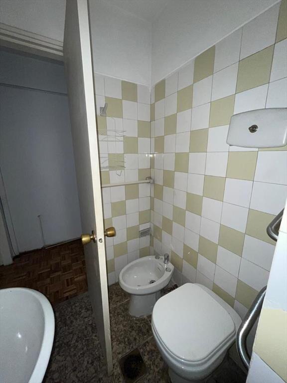 Apartamento en alquiler, tres dormitorios, Centro (Montevid
