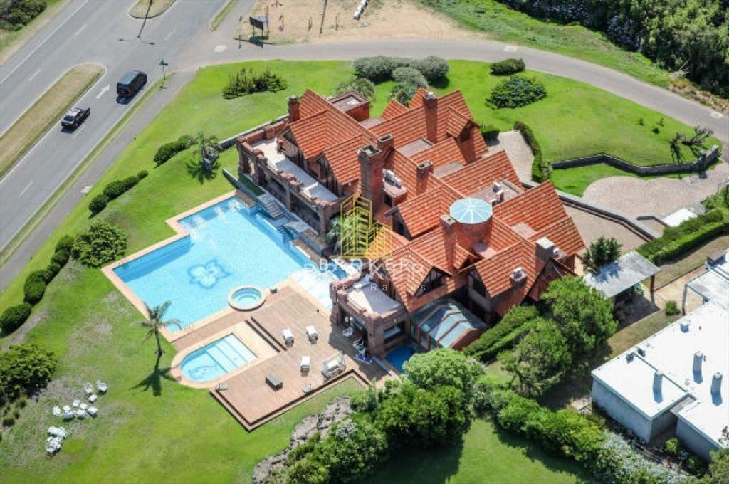 Venta MansiÃ³n frente al mar en Punta Del Este