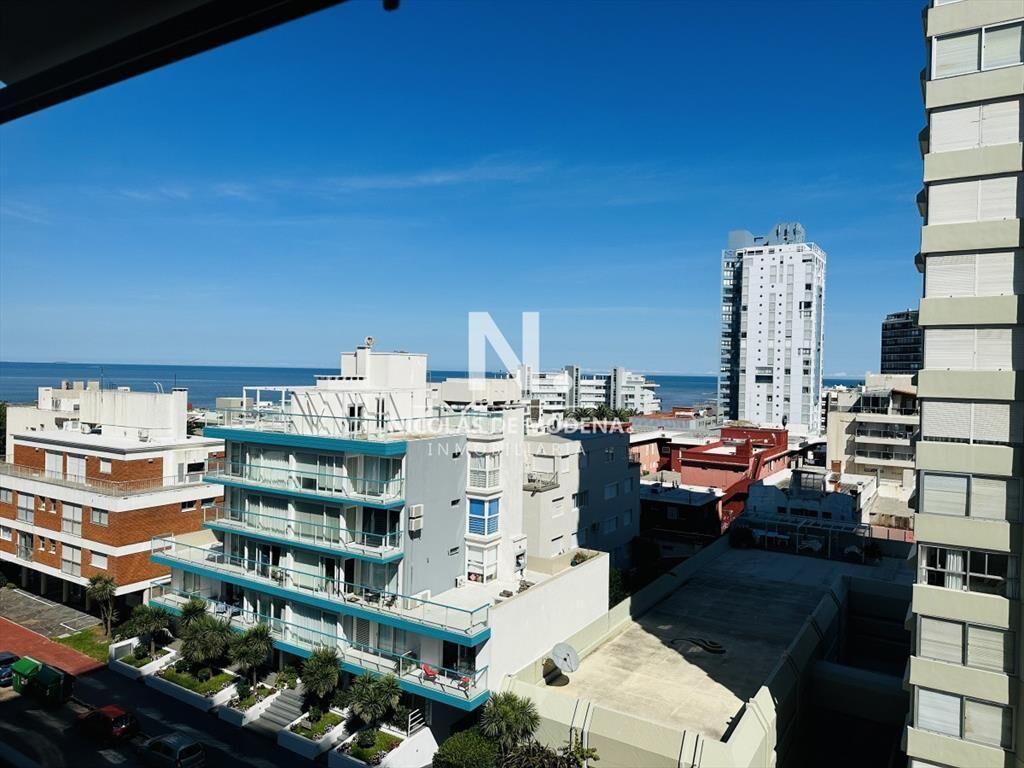 Venta de apartamento de dos dormitorios en Punta