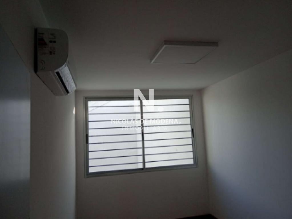 Se vende Local con Renta en Pocitos