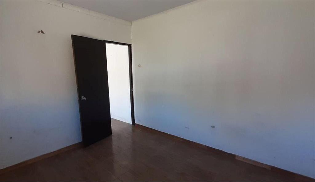 Venta de Casa Reciclada en Salto con Gran Terreno y Excelen